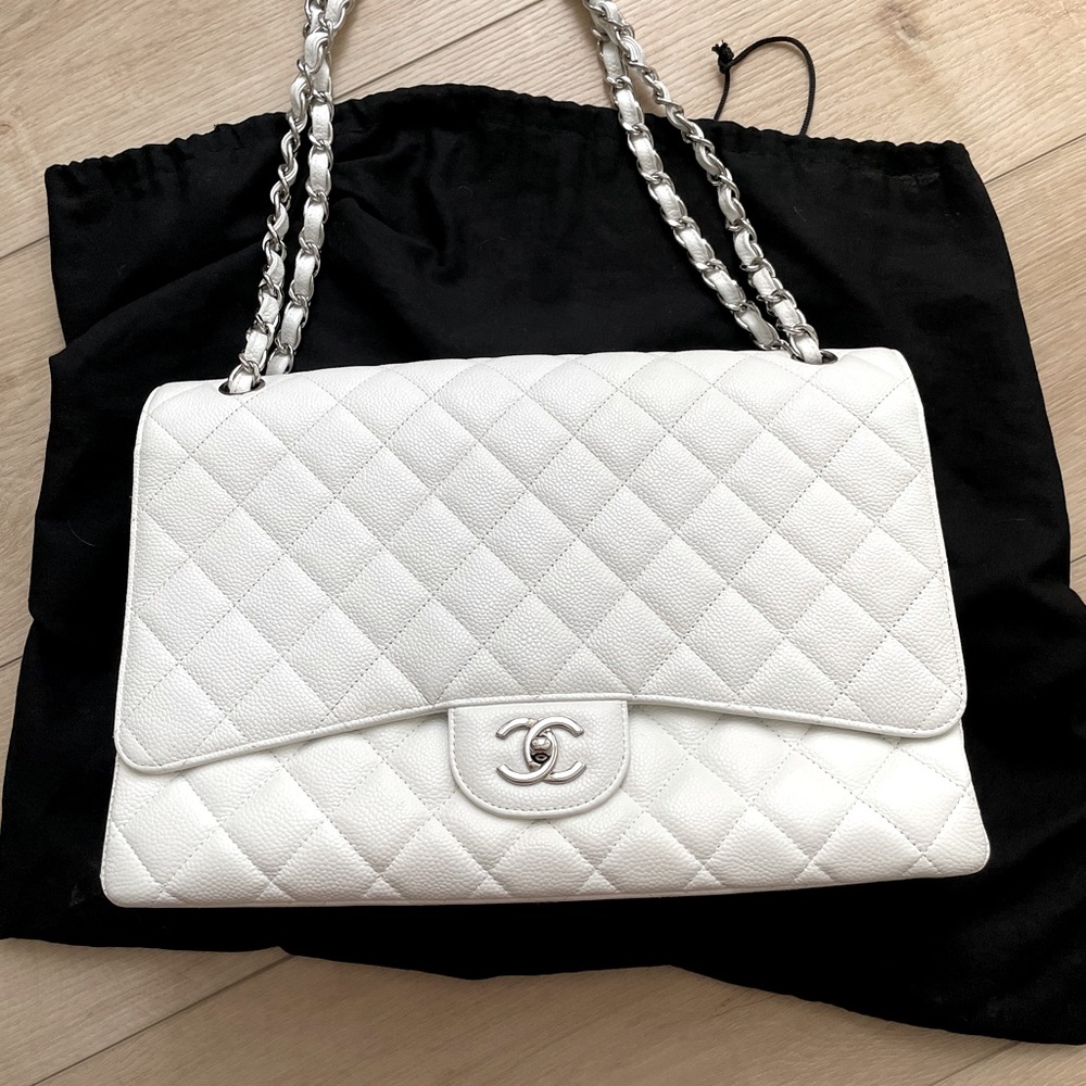 Authentic Chanel Jumbo Single Flap Quilted